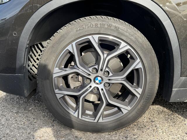 BMW X1 sDrive18i High Executive Xline // DEALER ONDERHOUDEN!! // CAMERA // NAVI // CLIMA // CRUISE // LED //