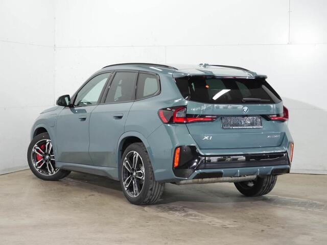 BMW X1 xDrive30e | M-Sport Pro | Head up | Trekhaak | Co Pilot | Elek. stoelverst. | Stoel + stuurverw. SpaGroen