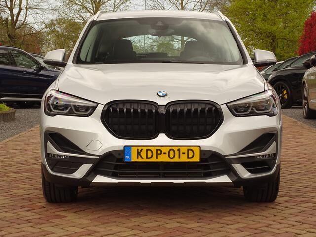 BMW X1 xDrive20i | 4x4 | Carplay | HUD | Trekhk | Camera | 1e Eig. | Ad.Cruise | Dealeronderhouden!