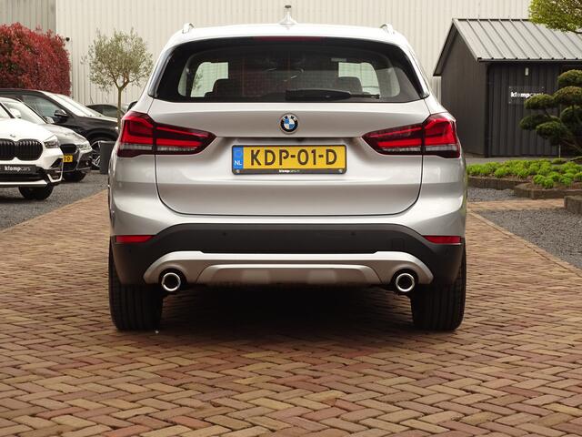BMW X1 xDrive20i | 4x4 | Carplay | HUD | Trekhk | Camera | 1e Eig. | Ad.Cruise | Dealeronderhouden!