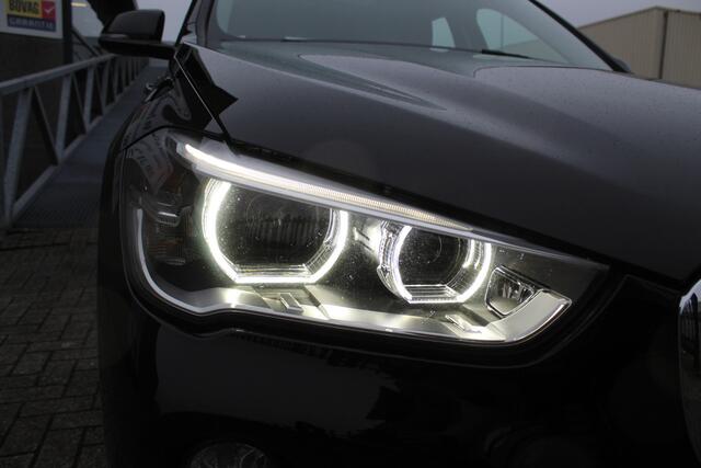 BMW X1 sDrive18i Executive Automaat | Panoramadak | Lederen bekleding | Cruise control | Climate control | Stoelverwarming | Navgatie | Nederlands geleverd