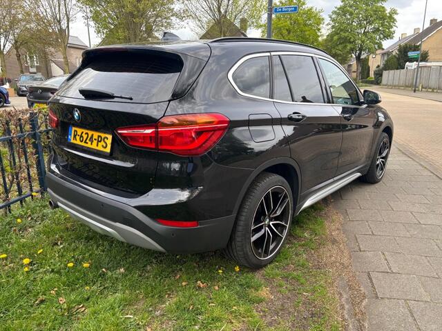 BMW X1 1.8 High Line ,X Line ,Panoramadak,Afn.Trekhaak,Leder,Led koplampen
