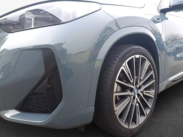 BMW X1 xDrive30e M-SPORT ** LED, LEDER, DR. ASS+, MEMORY, TREKH, 20-inch LMV, H&K SOUND ** 1e EIG - UNFALLFREI ** ** INFORMEER OOK NAAR ONZE AANTREKKELIJKE FINANCIAL-LEASE TARIEVEN **