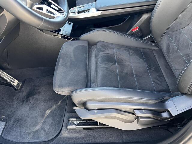 BMW X1 xDrive25e M-Sport / Dealer onderhouden / 1.700 kg trekgewicht / Elektrische klep / Navigatie/ Stoelverwarming / Parkeer assistent / Apple Carplay Android / 18" LM wielen / winterbanden /