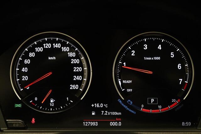 BMW X1 sDrive18i High Executive | M-SPORT | PANORAMADAK | STOELVERWARMING | TREKHAAK