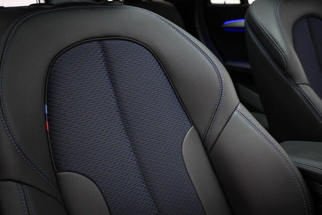 BMW X1 sDrive18i High Executive | M-SPORT | PANORAMADAK | STOELVERWARMING | TREKHAAK