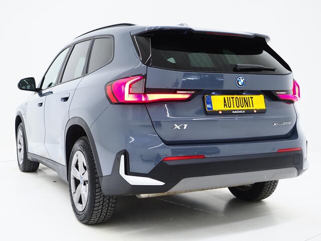 BMW X1 xDrive25e Individual | Panoramadak | Leder | Camera | Keyless | Cruise | Virtual | DAB | Carplay