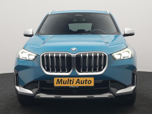 BMW X1 xDrive30e X Line PHEV 327pk Dealer O.H. | Camera | Lederen Sportstoelen & Stuur Verwarmd | Sfeerverlichting | Apple Carplay | Blis | Keyless | Navigatie | DAB | Cruise Control | 20"L.M | Plug In Hybrid |