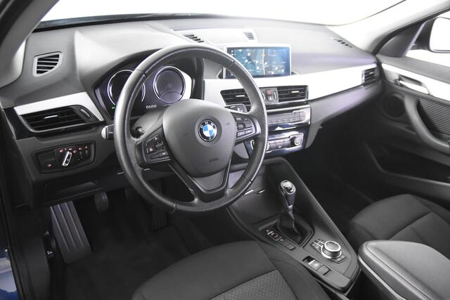 BMW X1 sDrive18i *1ste eigenaar*Navigatie*Standkachel*PDC*