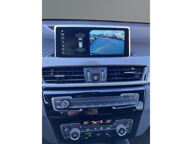 BMW X1 sDrive20i xLine HUD / Navi / Camera / Cruise / Half leder / LED