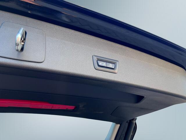 BMW X1 sDrive20i xLine HUD / Navi / Camera / Cruise / Half leder / LED