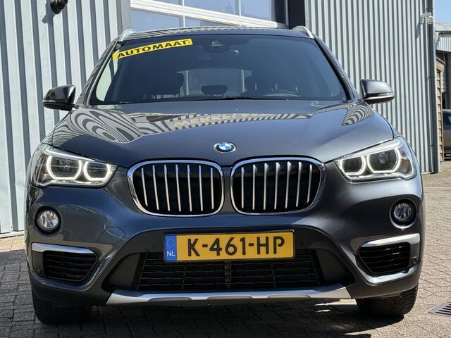 BMW X1 sDrive18i High Executive | AUTOMAAT | TREKHAAK | NAVI | ELEKTR KOFFERKLEP |