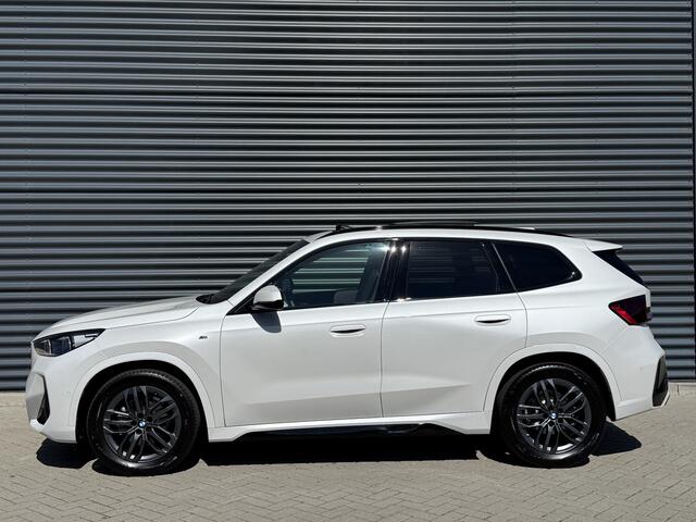 BMW X1 sDrive18i M-Sport Pano/Harman Kardon/Camera/Leder