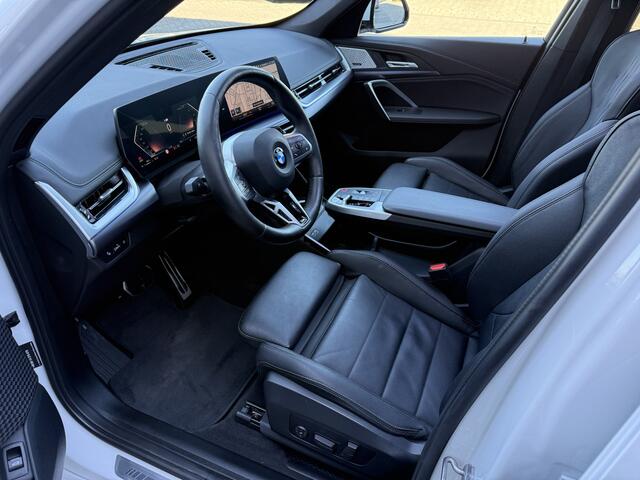 BMW X1 sDrive18i M-Sport Pano/Harman Kardon/Camera/Leder