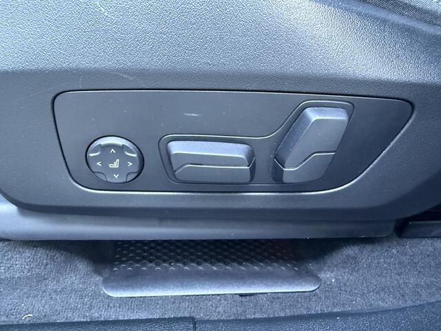 BMW X1 sDrive18i M-Sport Pano/Harman Kardon/Camera/Leder