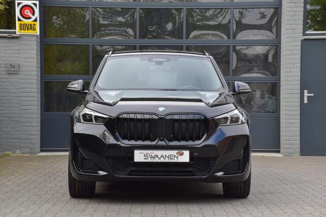 BMW X1 sDrive20i M Sport | ACC | Head up | Leer | 360 camera