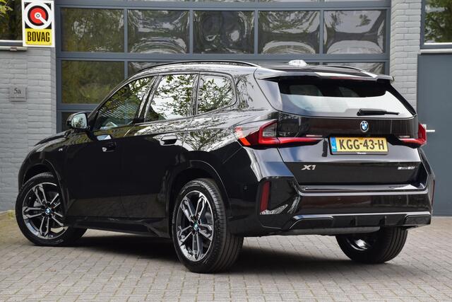 BMW X1 sDrive20i M Sport | ACC | Head up | Leer | 360 camera