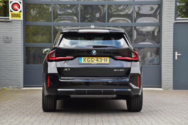 BMW X1 sDrive20i M Sport | ACC | Head up | Leer | 360 camera