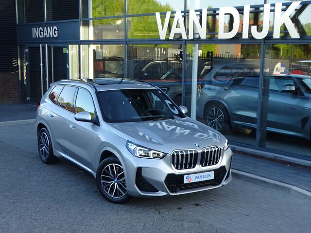 BMW X1 xDrive25e Pano M Sportpakket Adaptief M-onderstel Ada LED Comforttoegang Driving Assi 18''LM Velgen