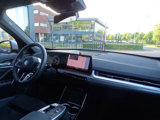 BMW X1 xDrive25e Pano M Sportpakket Adaptief M-onderstel Ada LED Comforttoegang Driving Assi 18''LM Velgen