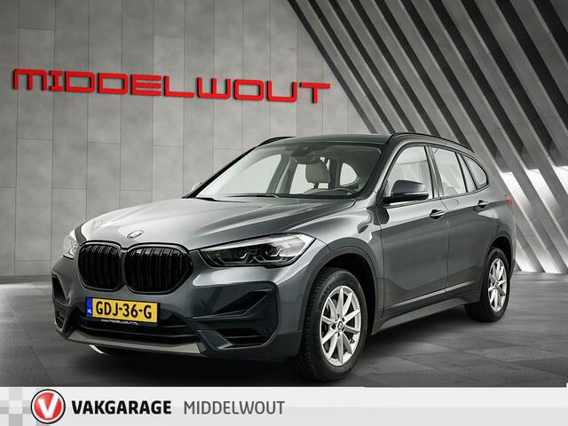 BMW X1 sDrive18i High Exe Shadow-Line Pano-dak/Leder/Stoelverw/Navi+/LED