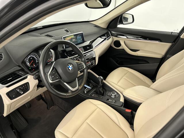 BMW X1 sDrive18i High Exe Shadow-Line Pano-dak/Leder/Stoelverw/Navi+/LED