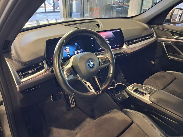 BMW X1 xDrive25e High Executive M-Sport | Camera | CarPlay | Navigatie | 4x4