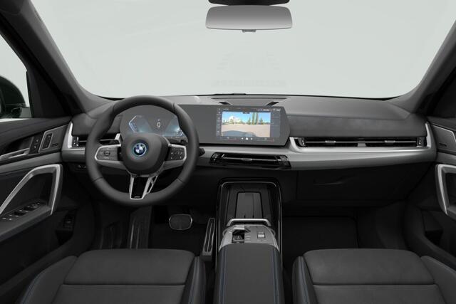 BMW X1 xDrive25e | M Sportpakket Pro | Innovation Pack | Comfort Pack | Travel Pack | Trekhaak