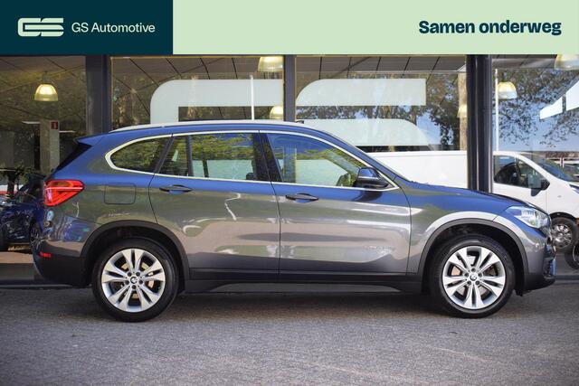 BMW X1 sDrive20i Centennial High Executive |TREKHAAK|LED|