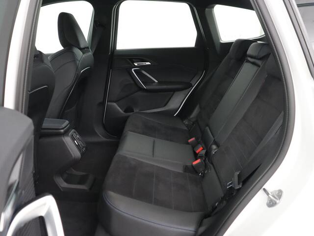 BMW X1 xDrive25e M Sport | SOH 93,3% | Adaptive cruise | Massage | Sportstoelen | Keyless | Stuurverwarming | Leder/Alcantara | Live Cockpit | Camera | Stoelverwarming | Adaptief LED | PHEV | Plug In