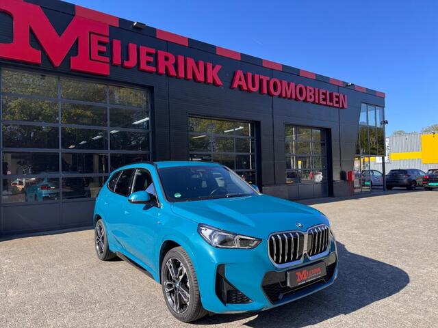BMW X1 XDRIVE30E INDIVIDUAL BJ.2023 LEDER TREKHAAK