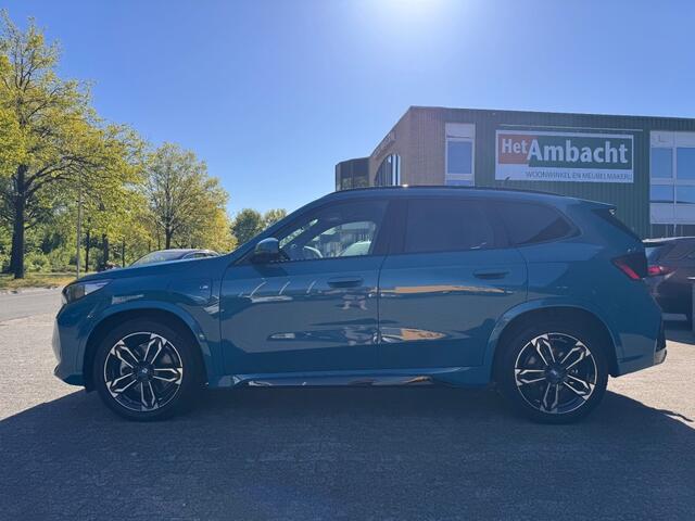 BMW X1 XDRIVE30E INDIVIDUAL BJ.2023 LEDER TREKHAAK