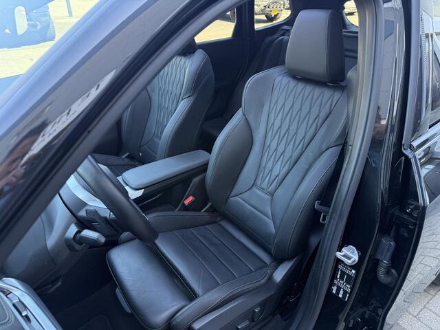 BMW X1 sDrive18i Pano/H&K/Leder/Trekhaak
