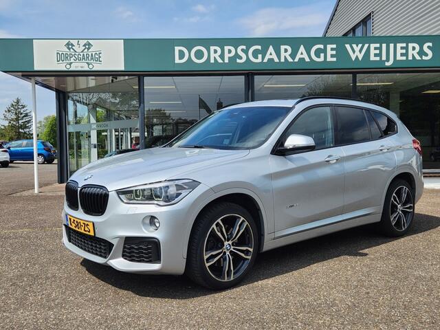 BMW X1 XDrive25i High Executive, M-Sport, Panorama, Trekhaak, Leder, Harman Kardon