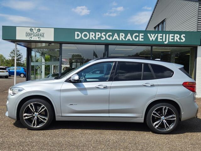 BMW X1 XDrive25i High Executive, M-Sport, Panorama, Trekhaak, Leder, Harman Kardon
