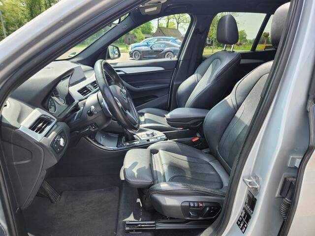 BMW X1 XDrive25i High Executive, M-Sport, Panorama, Trekhaak, Leder, Harman Kardon
