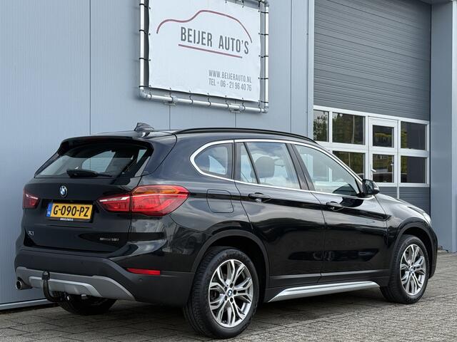 BMW X1 sDrive18i High Executive Automaat/Trekhaak/Camera.