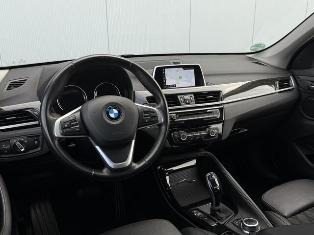 BMW X1 sDrive18i High Executive Automaat/Trekhaak/Camera.
