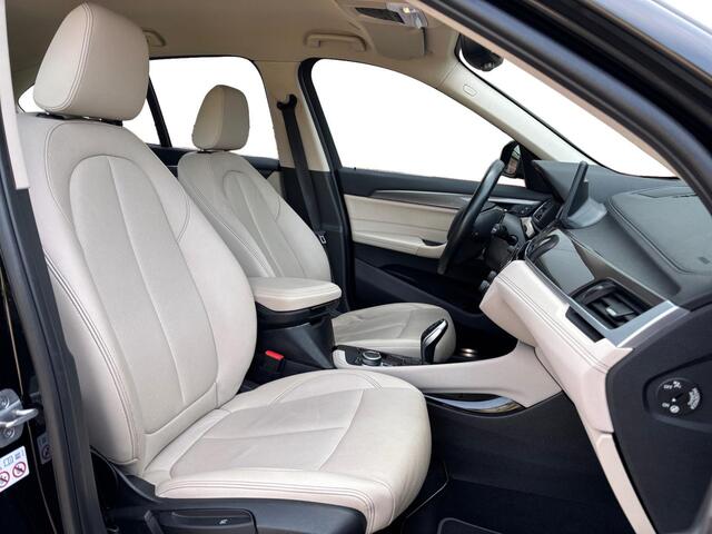 BMW X1 sDrive20i High Executive ? Leder ? ACC ? LED