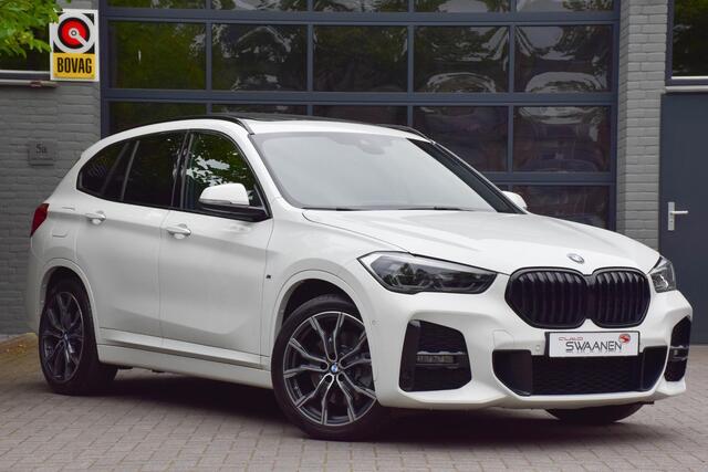 BMW X1 xDrive25i M Sport | Pano | Carplay | Trekhaak | HK