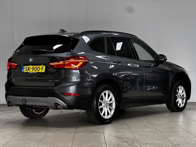BMW X1 xDrive20i Executive/ Automaat/ Trekhaak/ LED Koplampen/ Elek.Klep/ Clima/ Navi/ Cruise/ Bluetooth/ Multi.LEDER.Stuur/ Elek.Pakket/ Isofix/ PDC V+A.