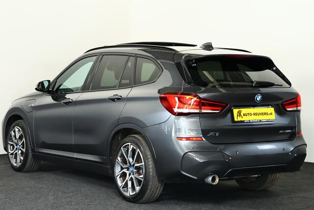 BMW X1 xDrive25e M-Sport / Pano / LED / HUD / CAM