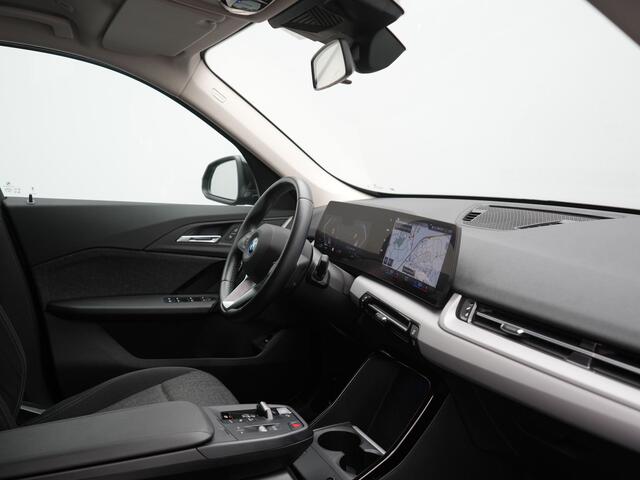BMW X1 xDrive25e PHEV 245pk Dealer O.H. | Camera | Widescreen Navi | Apple Carplay | Park Assist | LED Koplampen | Cruise Control | Navigatie | DAB | Shadow Line | Plug In Hybrid |
