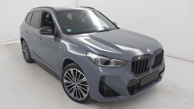 BMW X1 xDrive30e | M-sport | Panorama | 20" | Trekhaak | Harman Kardon | Driving Assistant Plus