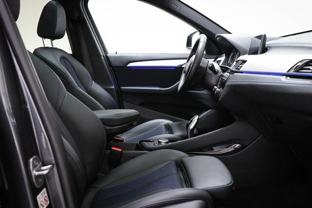 BMW X1 sDrive18i M-Sport High Executive | PANORAMADAK | DAB | APPLE | CAMERA | TREKHAAK | 18"
