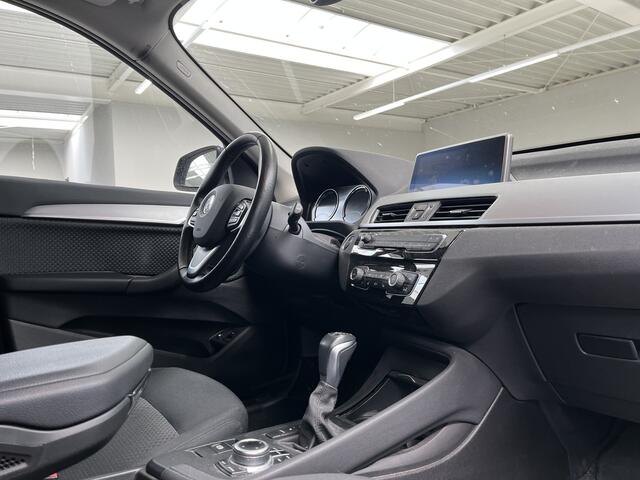 BMW X1 xDrive25e | Active Cruise Controle | Trekhaak | 18" | Apple CarPlay | Stoelverwarming | 2 jaar BMW Garantie