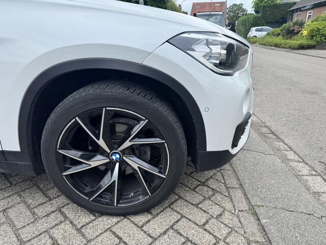BMW X1 sDrive16d High Executive Automaat