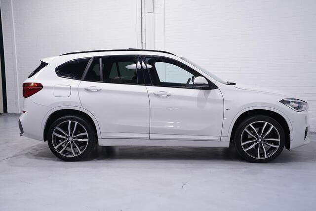 BMW X1 sDrive18d M Sport Panodak Head-up Leder Camera Afn. trekhaak PDC v+a
