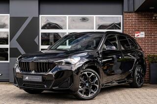 bmw-x1-xdrive25e-m-sport--driving-