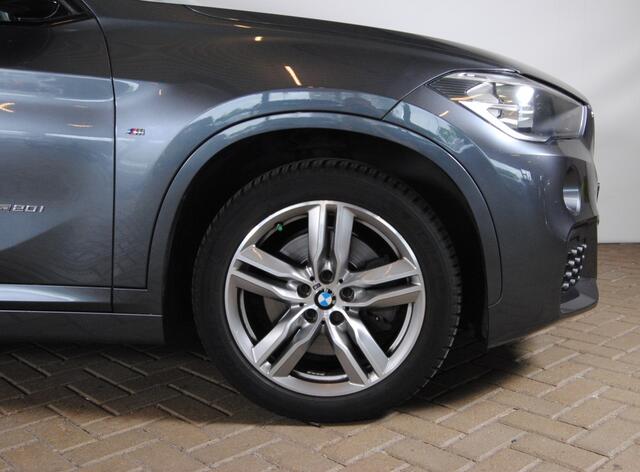 BMW X1 xDrive20i Cent Hi.Ex | M-Sport pakket | Trekhaak | Cruise